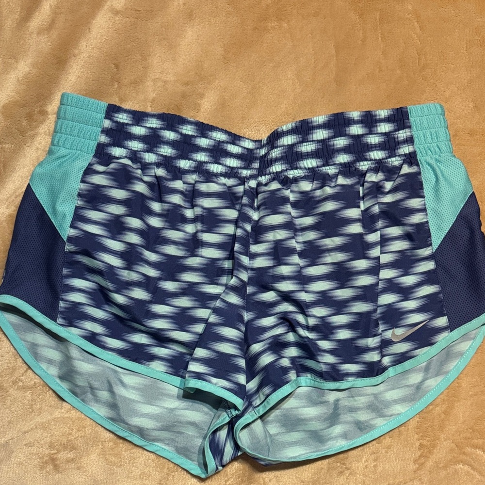 Nike Women's Blue Pattern Dri-Fit Shorts